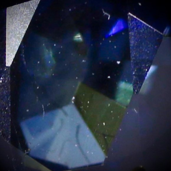 Blue Sapphire 2.05ct Solid 18K Yellow Gold Ring - Picture 3 of 8